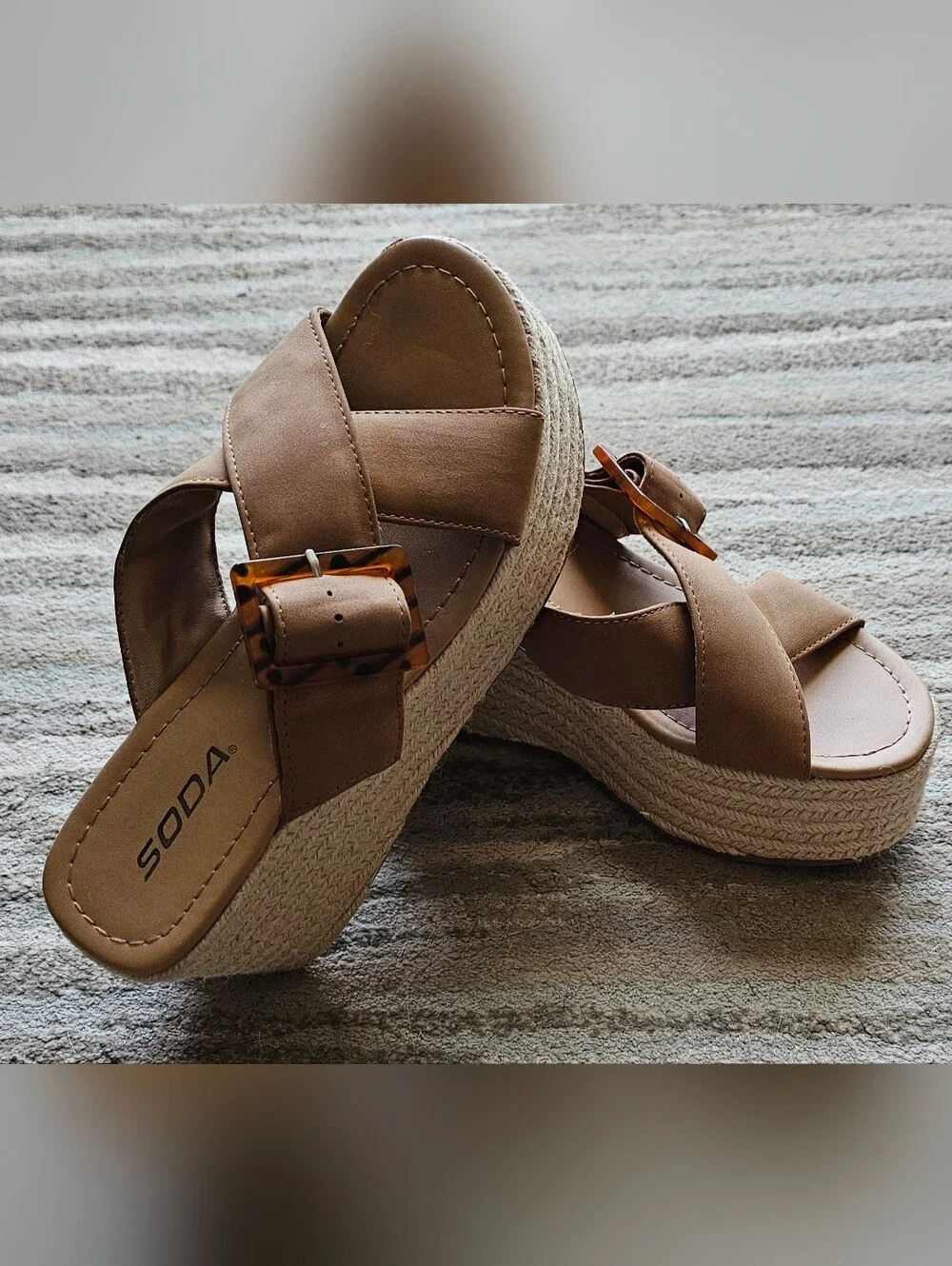 SODA Women's Tan Espadrille Platform Sandals with Tortoiseshell Buckle Size 7.5